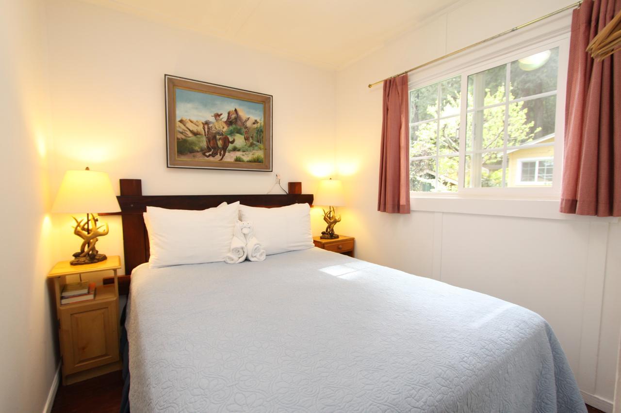 Fern Grove Cottages เกอร์นวิลล์ ภายนอก รูปภาพ