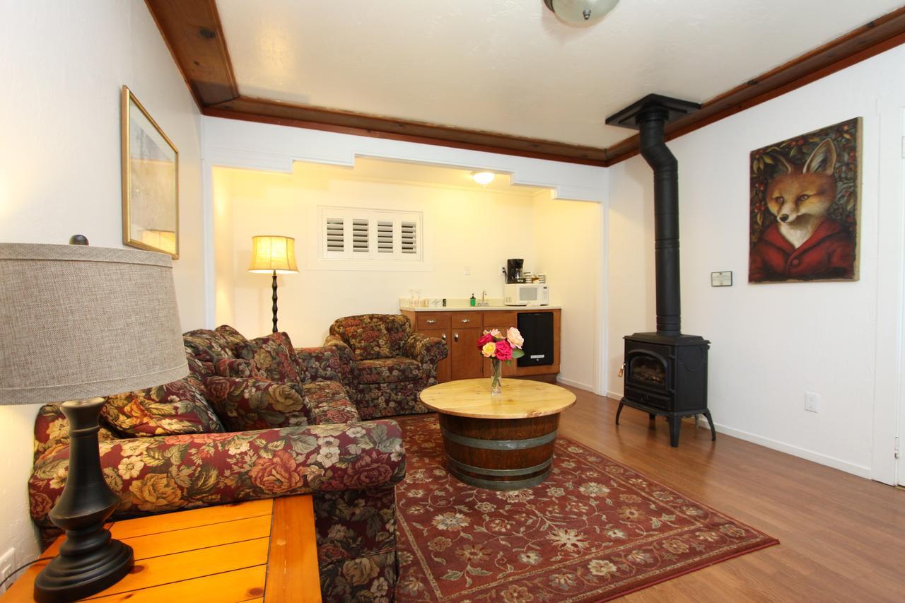 Fern Grove Cottages เกอร์นวิลล์ ภายนอก รูปภาพ